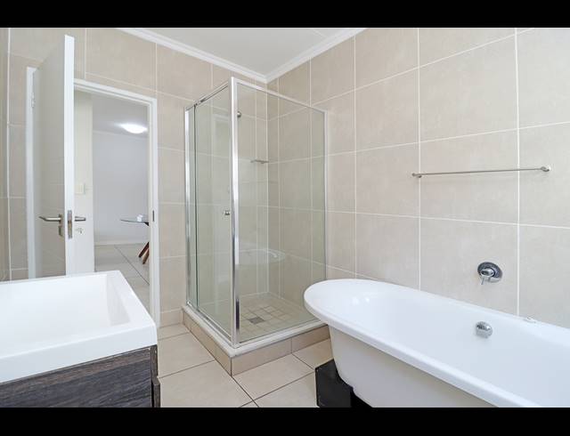 2 BEDROOM APARTMENT FOR SALE IN GREENSTONE HILL